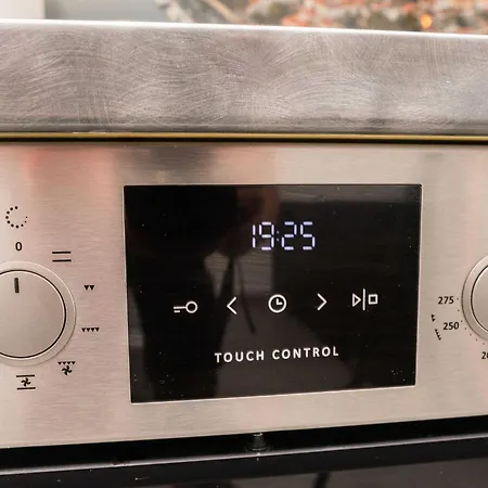 Maza - One Bedroom With Balcony Angela Daire *