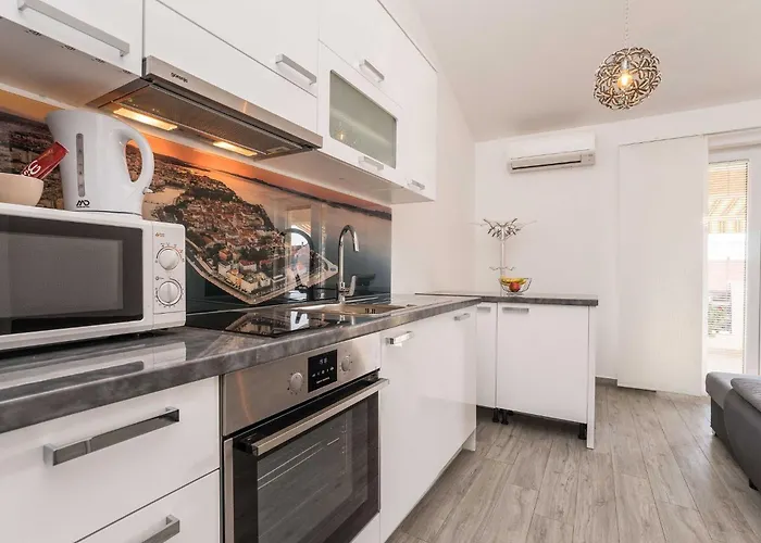 Maza - One Bedroom With Balcony Angela Zadar